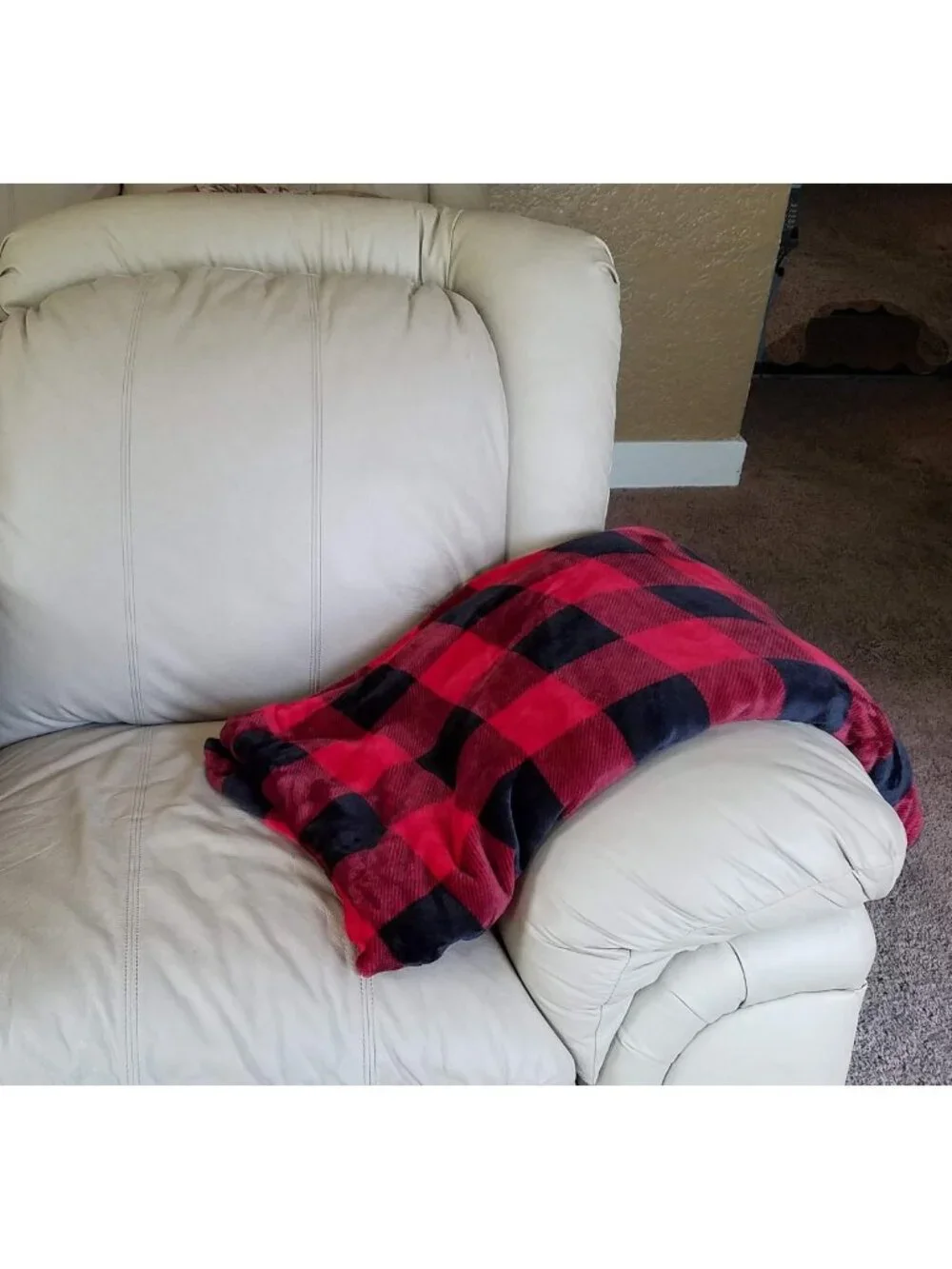 Oversized Plush Throw Blanket - Super Soft, Warm & Cozy for Living Room 60x72
